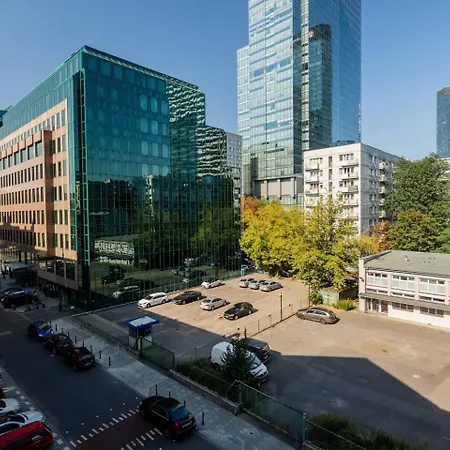 Fifty Center Sienna Apartment *